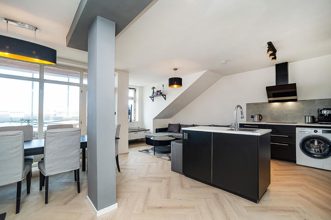 Big 4-Bedroom Flat, Terrace With Great Vitkov View Prague Luaran gambar