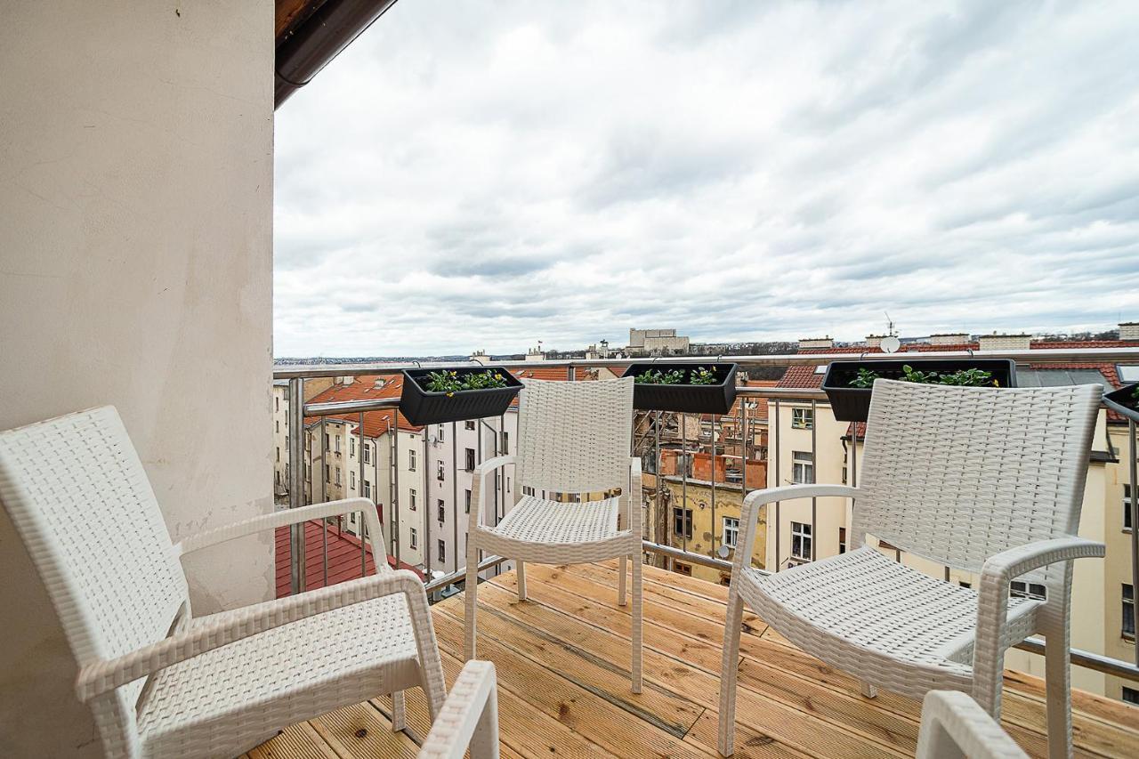 Big 4-Bedroom Flat, Terrace With Great Vitkov View Prague Luaran gambar